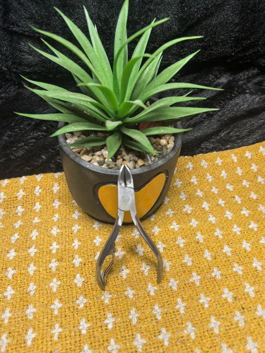 steel cuticle nipper